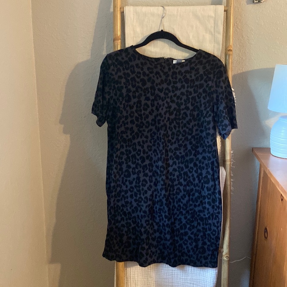 Old Navy Leopard print dress size M